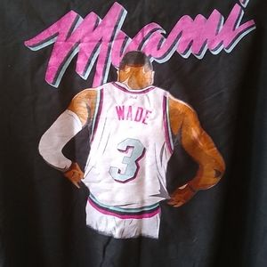 Dwayne Wade # 3 Miami Sweatshirt size 4XL Black